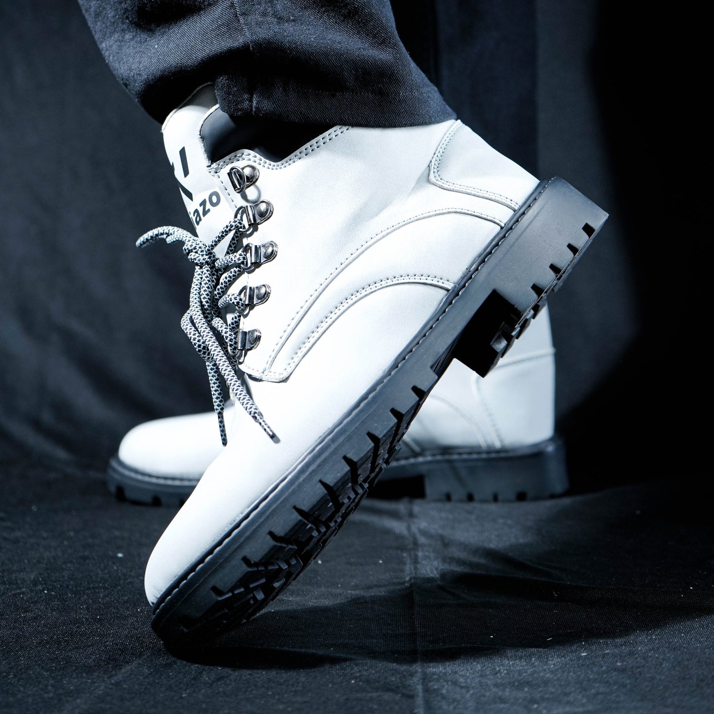 Viazo Phantom Boots