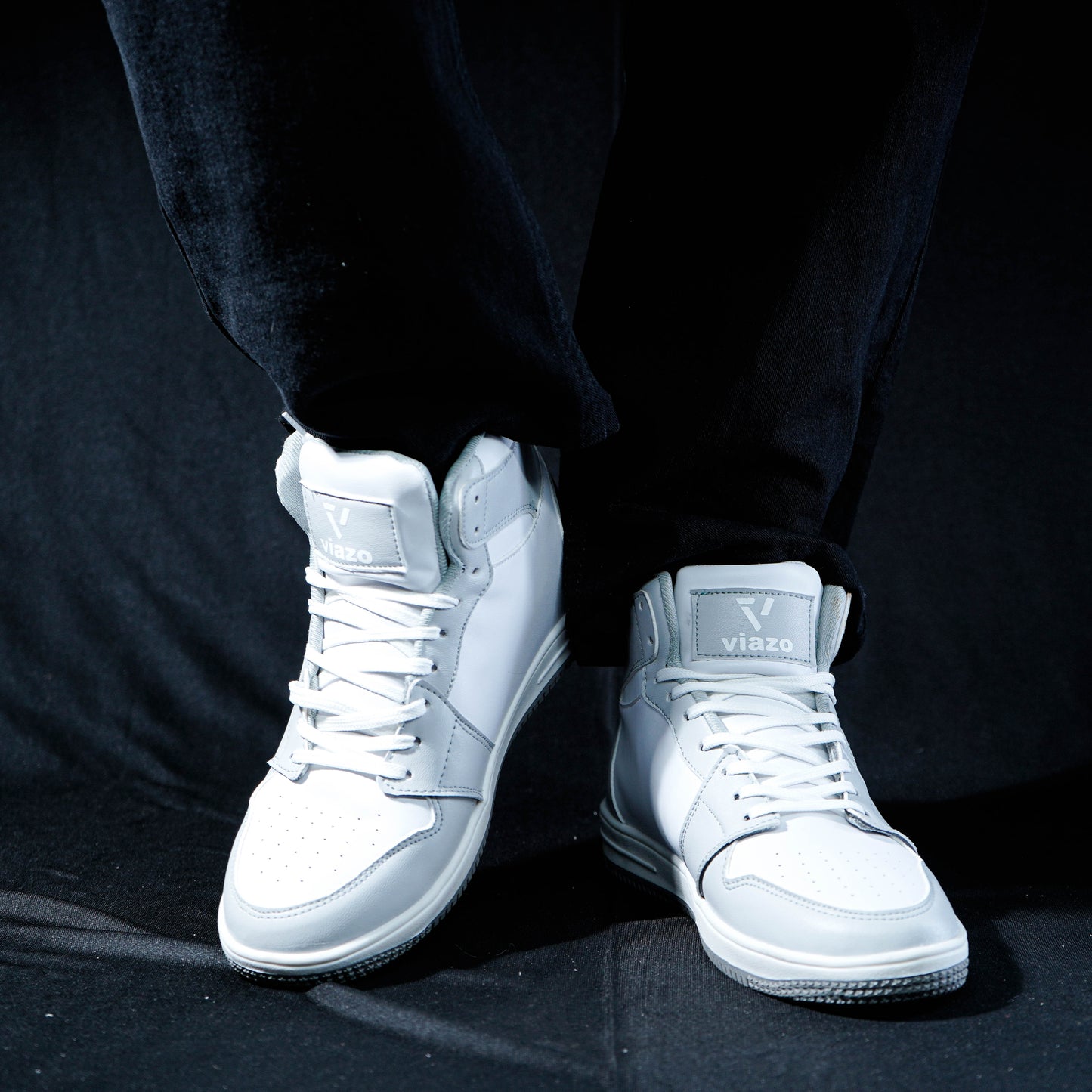 Shadow Run Sneakers