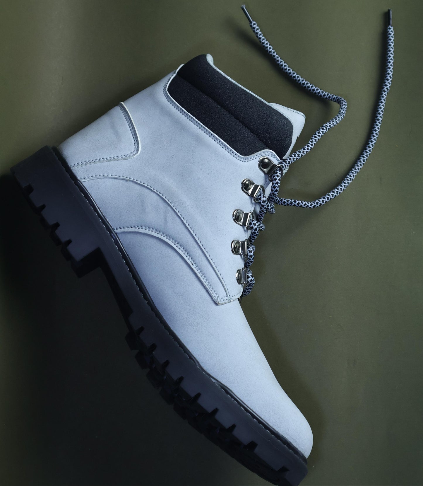 Viazo Phantom Boots